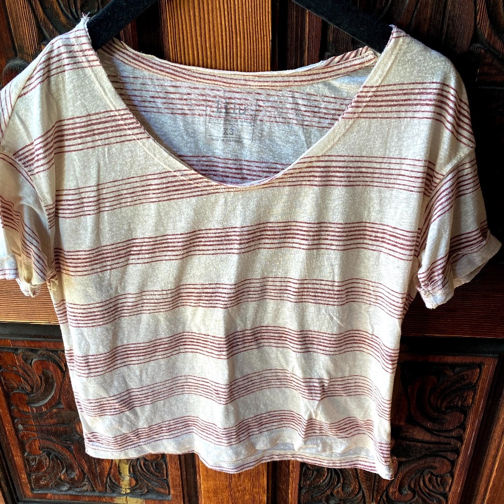 Cropped Tee - Picture 4 of 5